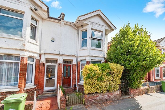 3 Bedroom Semi-Detached House For Sale In Devonshire Road, Polygon, Southampton, Hampshire, SO15