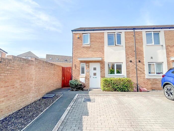 3 Bedroom End Of Terrace House To Rent In Bushy Road, Patchway, Bristol, BS34