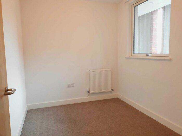 2 Bedroom Flat To Rent In Eclipse Court, Stoke Quay, IP2