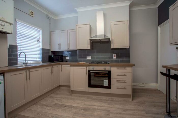 4 Bedroom House Of Multiple Occupation To Rent In Broad Street, Loughborough - Inc Bills, LE11