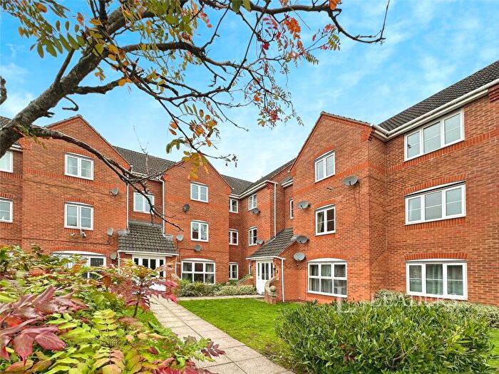 2 Bedroom Flat To Rent In Firedrake Croft, Coventry, West Midlands, CV1