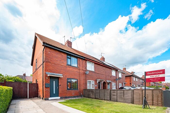 3 Bedroom Semi-Detached House For Sale In Pottery Lane, York, YO31