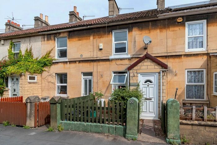 3 Bedroom Terraced House To Rent In South View Road, Bath, BA2