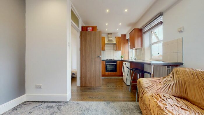 1 Bedroom Flat To Rent In Ritherdon Road, London, SW17