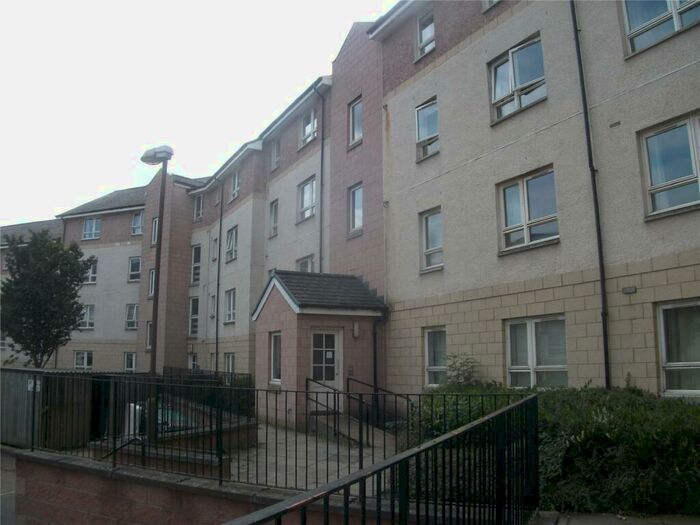 2 Bedroom Flat To Rent In Whyte Place, Edinburgh, EH7