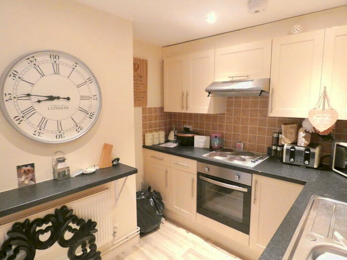 1 Bedroom Flat To Rent In London Road, Widley, PO7