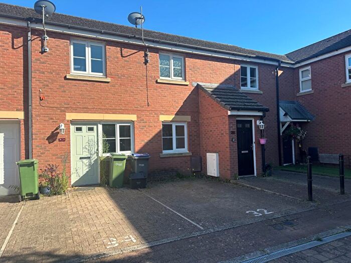 2 Bedroom Apartment To Rent In Barley Leaze, Chippenham, SN14