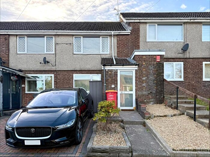 2 Bedroom Flat To Rent In Barberry Rise, Penarth, CF64