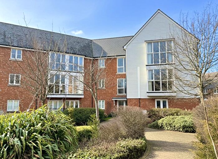2 Bedroom Flat For Sale In Glimmer Way, Wainscott, Rochester, ME3