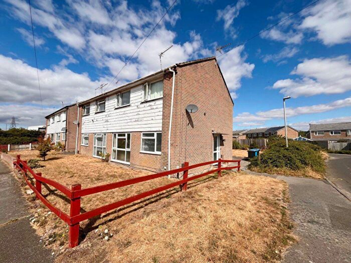 1 Bedroom Flat To Rent In Dawkins Road, Hamworthy (), P01