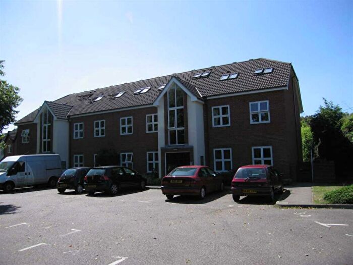 2 Bedroom Apartment To Rent In Twin Foxes, Woolmer Green, SG3