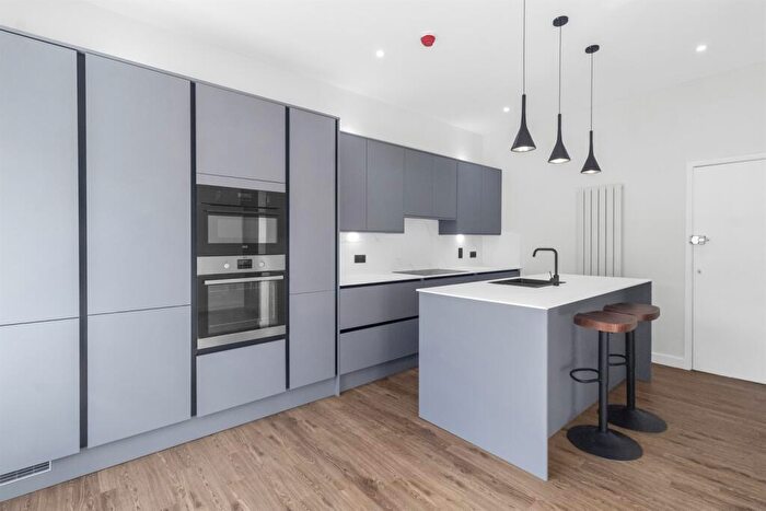 1 Bedroom Flat To Rent In Saville Road, E16