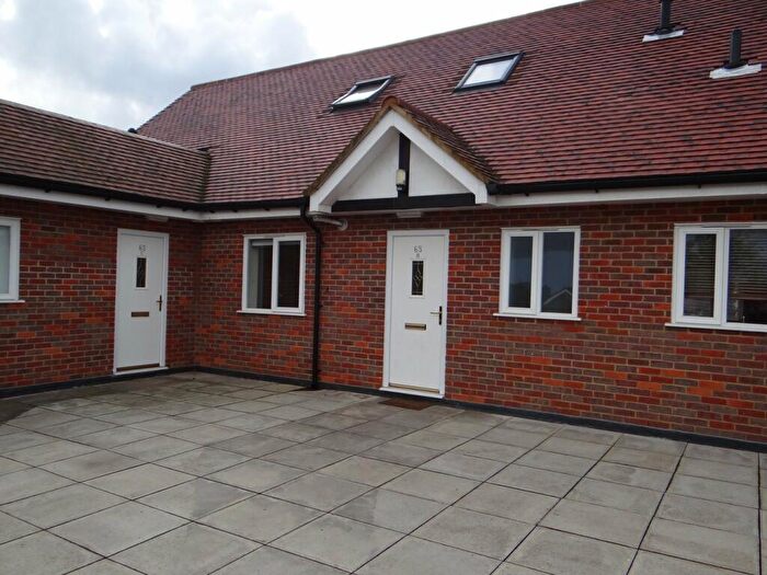 2 Bedroom Apartment To Rent In Hill Avenue, Amersham, HP6