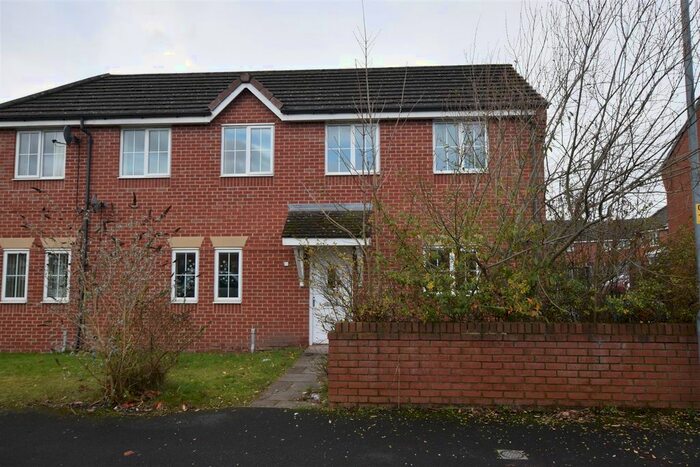 4 Bedroom Property To Rent In Fallow Avenue, Manchester, M18