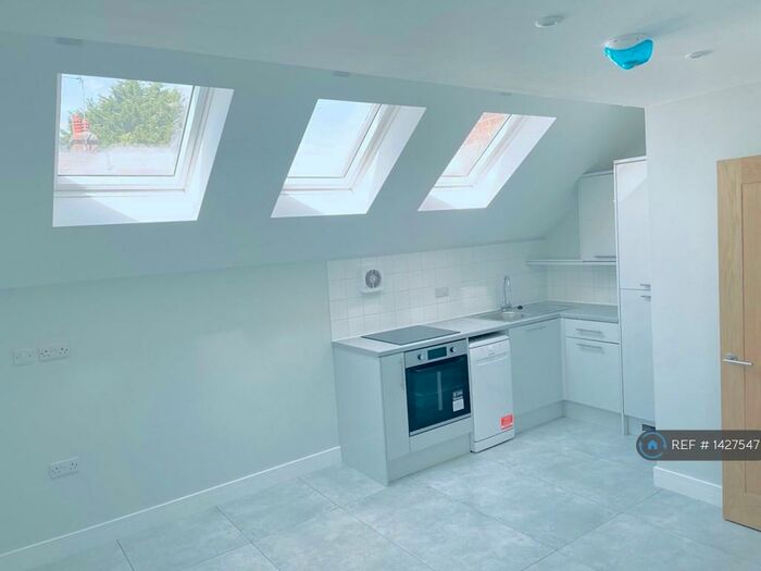 2 Bedroom Terraced House To Rent In Southampton Street, Reading, RG1