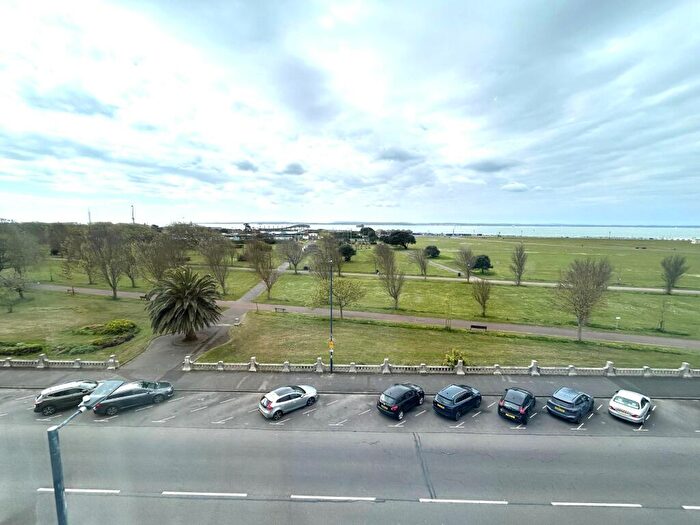 2 Bedroom Flat To Rent In Clarence Parade, Southsea, Portsmouth, PO5
