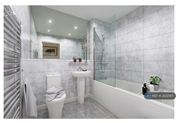 2 Bedroom Flat To Rent In Pinhoe, Exeter, EX4