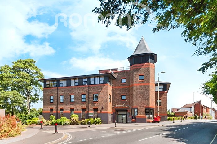 1 Bedroom Flat To Rent In Chailey Court, Winchester Road, Basingstoke, RG21