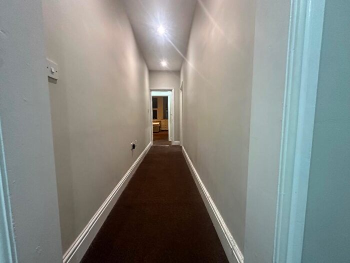 3 Bedroom Flat To Rent In Wilbraham Road, Chorlton, Manchester, M21