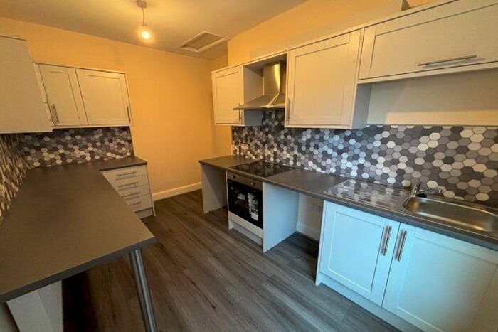 2 Bedroom Flat To Rent In Queen Victoria Street, Macclesfield, SK11