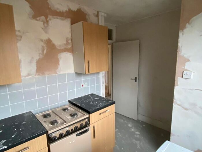1 Bedroom Flat For Sale In Flat C, Oberstein Road, London, SW11