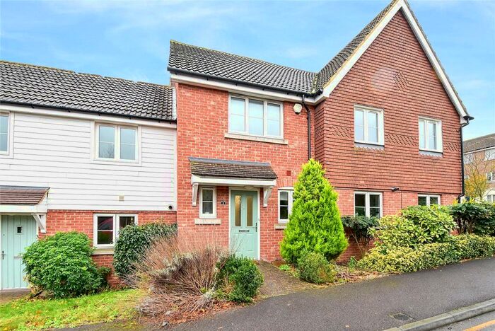 2 Bedroom Terraced House To Rent In Vaughan Close, West Dartford, Kent, DA1