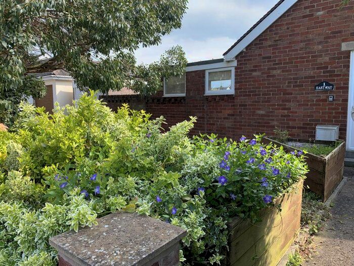 2 Bedroom Semi-Detached Bungalow For Sale In Eastway, Freckleton, Preston, PR4