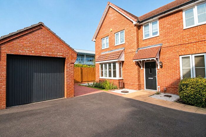 3 Bedroom Semi-Detached House For Sale In Normandy Road, Fareham, Hampshire, PO14