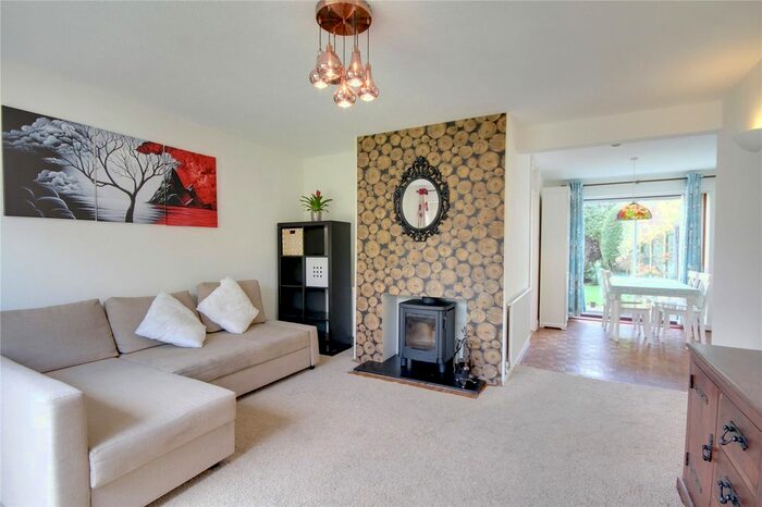 3 Bedroom Semi-Detached House To Rent In Ongar Place, Rowtown, Surrey, KT15