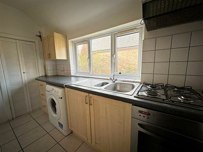 2 Bedroom Apartment To Rent In East End Road, Finchley, N3