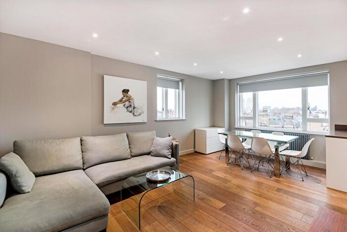 2 Bedroom Flat To Rent In Park Crescent, London, W1B
