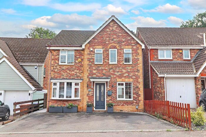 4 Bedroom Detached House For Sale In Thirlmere, Stevenage, Hertfordshire, SG1