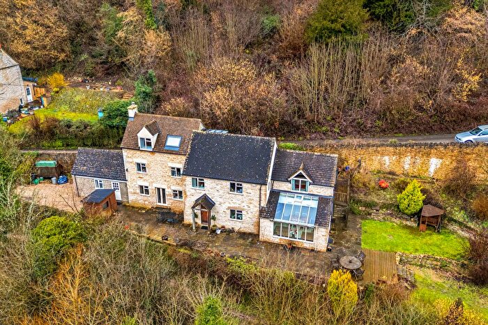 6 Bedroom Detached House For Sale In Hartley Bridge, Horsley, GL6