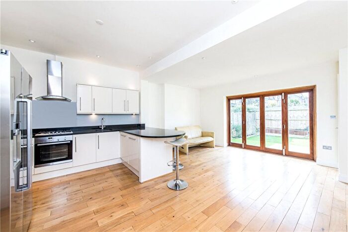 4 Bedroom Terraced House To Rent In Trinity Road, London, SW17