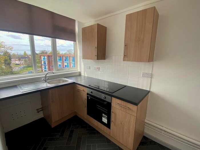 1 Bedroom Flat To Rent In Meynell House, Browns Green, Birmingham, B20