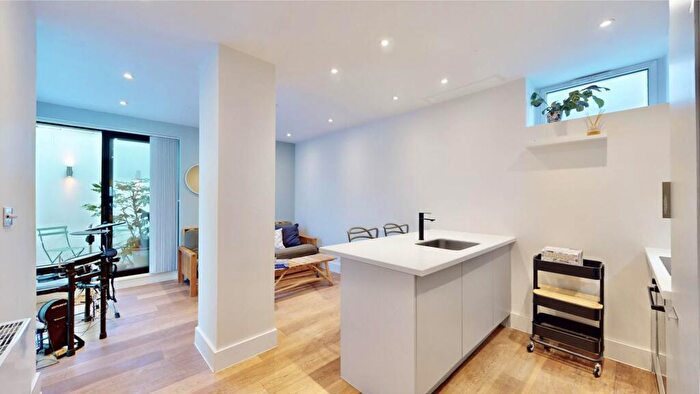 1 Bedroom Apartment For Sale In Shepherds Hill, Highgate, N6