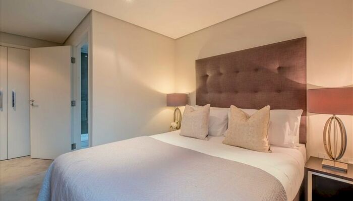 3 Bedroom Flat To Rent In Merchant Square East, London, W2