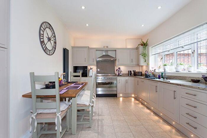 4 Bedroom Bungalow For Sale In Chelford Road, Congleton, CW12