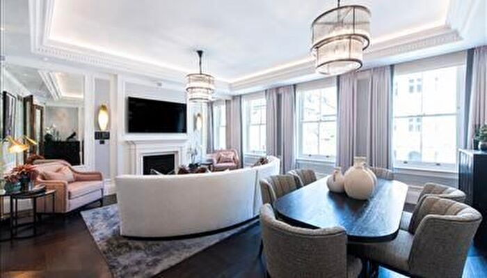 2 Bedroom Flat To Rent In Prince Of Wales Terrace, London, W8