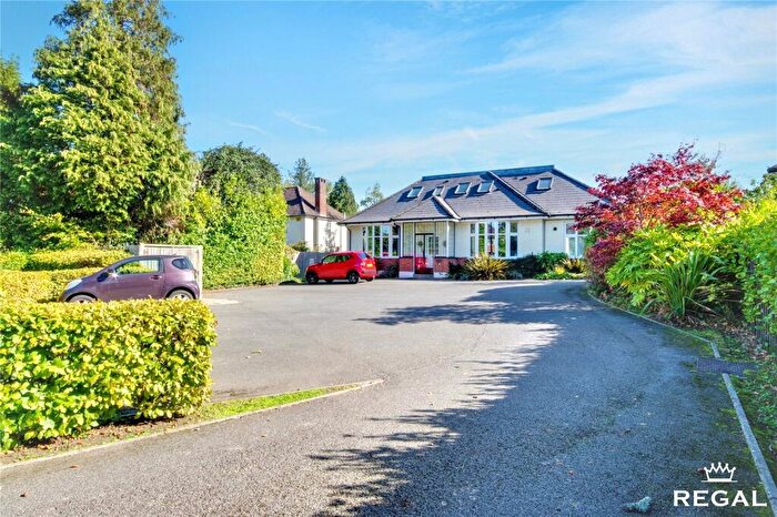 2 Bedroom Apartment For Sale In Hanfield Lodge, Gravel Hill, Wimborne, BH21