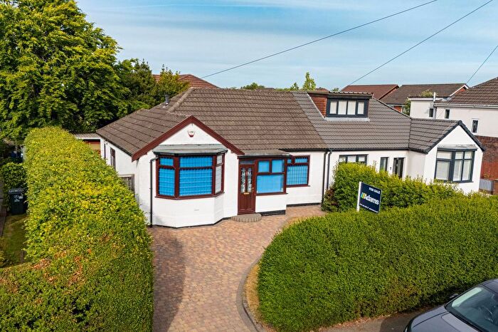 2 Bedroom Semi-Detached Bungalow For Sale In Norlands Lane, Widnes, WA8