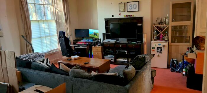 1 Bedroom Apartment To Rent In Bilton Road, Rugby, Warwickshire, CV22