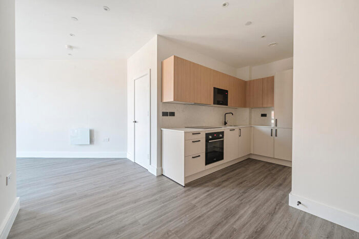 2 Bedroom Apartment To Rent In Belmont Road, Maidenhead, SL6