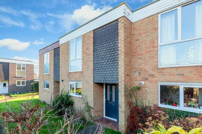 3 Bedroom Terraced House To Rent In Plane Tree Way, Woodstock, OX20