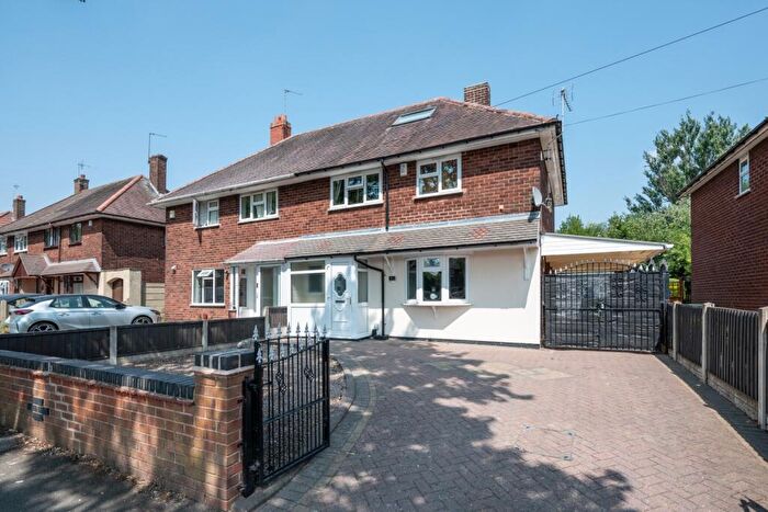 4 Bedroom Semi-Detached House For Sale In Glebefields Road, Tipton, DY4