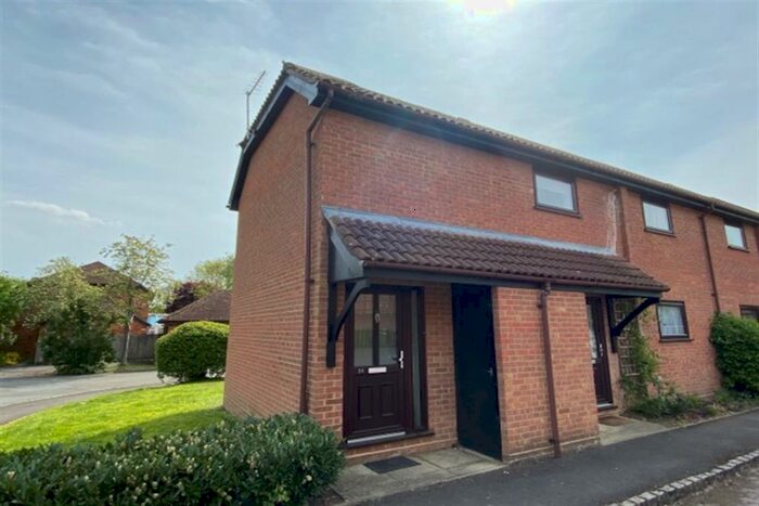 1 Bedroom Flat To Rent In Chineham, Basingstoke, RG24