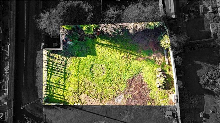 Property For Sale In Lea Road, Gainsborough, DN21