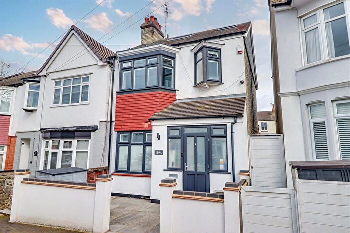 4 Bedroom Semi Detached House For Sale In Leigh Hall Road, Leigh-On-Sea, SS9