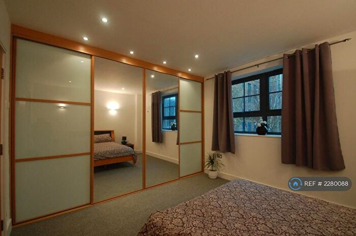 2 Bedroom Flat To Rent In Forbury Road, Reading, RG1