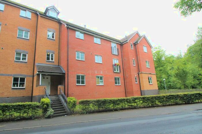 2 Bedroom Apartment To Rent In Belle Vale, Halesowen, West Midlands, B63